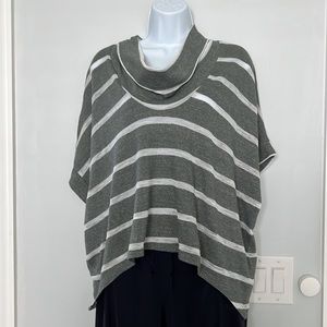 Splendid XS Cropped Poncho